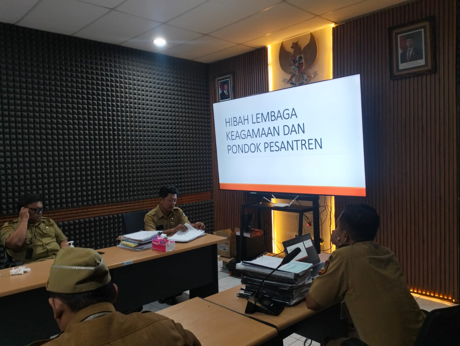 gambar berita